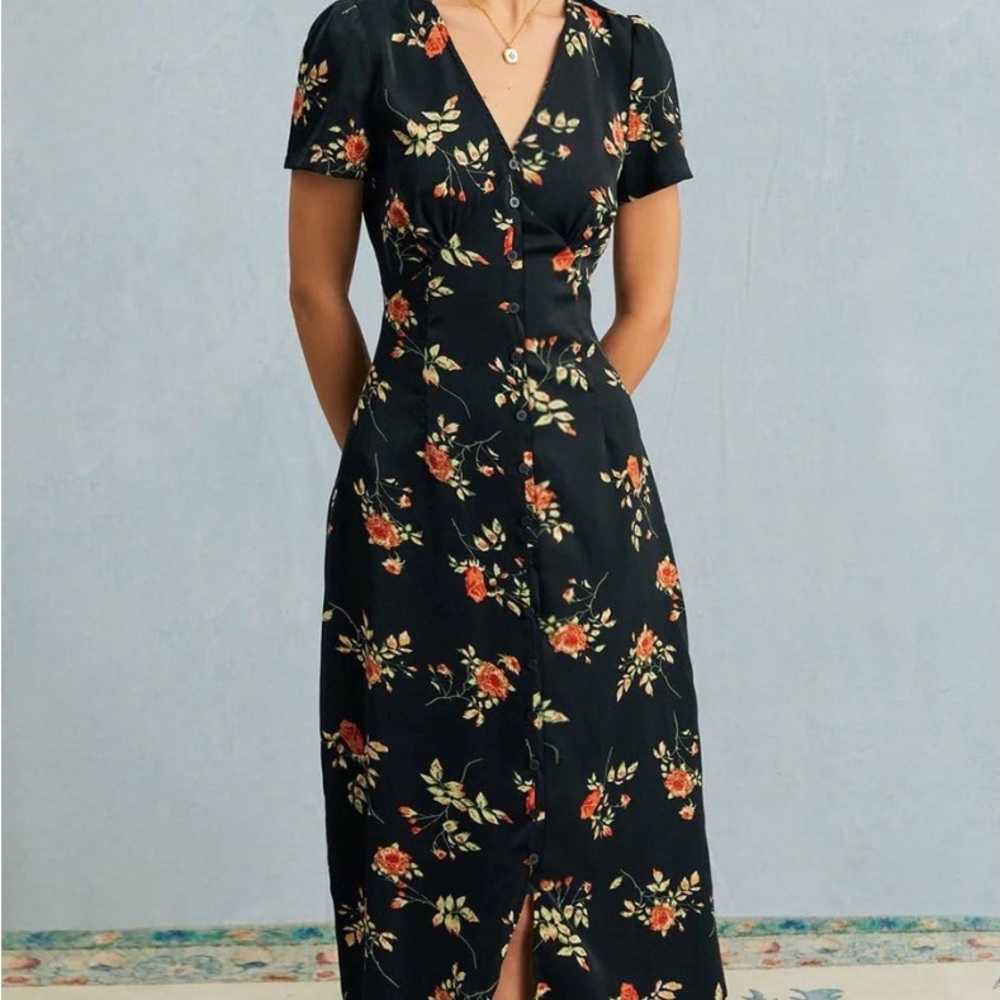 Rihoas, NWT, The Black V Neck Floral Short Sleeve Maxi Dress .
